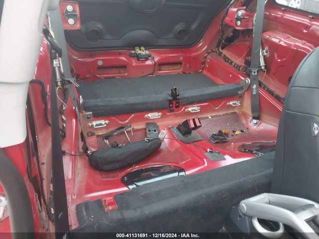 2006 MINI COOPER S WMWRE33576TG99751 Photo 7