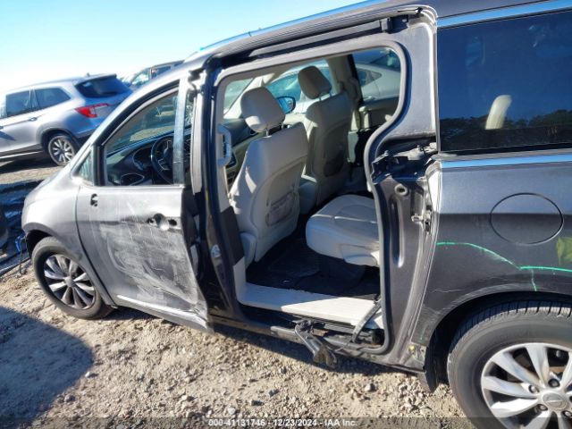 2C4RC1BG2JR235652 Chrysler Pacifica Touring L