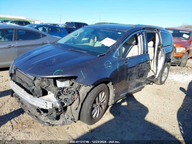 2018 CHRYSLER PACIFICA 2C4RC1BG2JR235652 Photo 1