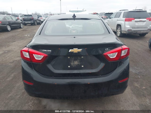 Chevrolet Cruze Lt Auto 2018 1G1BE5SM3J7107567 Image 16