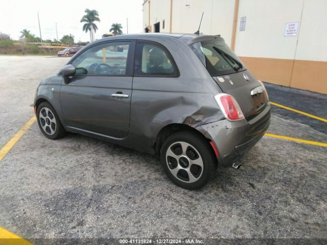 2013 FIAT 500 3C3CFFAR5DT579771 Photo 2