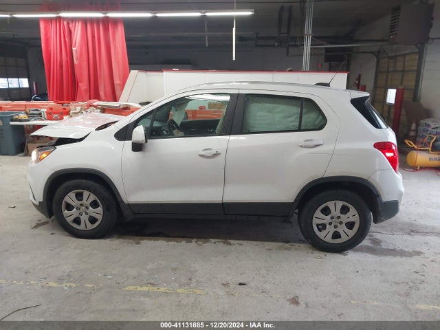 Chevrolet TRAX LS 2017 3GNCJKSB1HL233508 Image 14