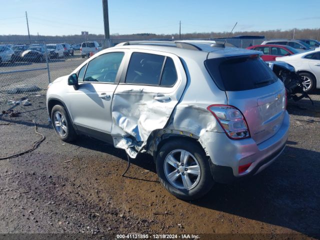 2022 CHEVROLET TRAX KL7CJPSM7NB561341 Photo 2