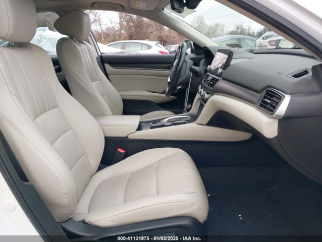 1HGCV3F94MA001997 Honda Accord Hybrid Touring