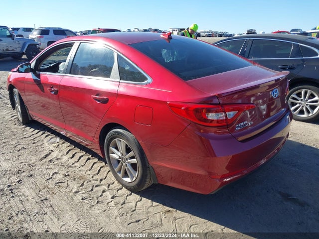 Hyundai SONATA SE 2016 5NPE24AF3GH409312 Image 3