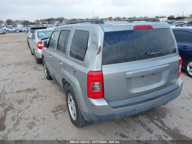 1C4NJPBB5FD329272 Jeep Patriot Sport