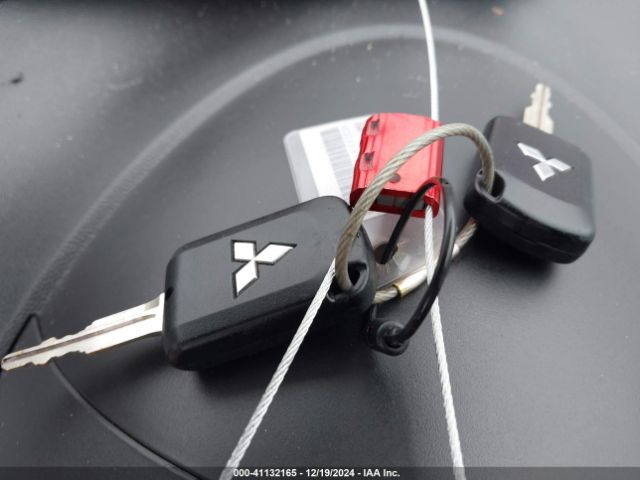 ML32AUHJ4MH013693 Mitsubishi Mirage Carbonite Edition/es/le