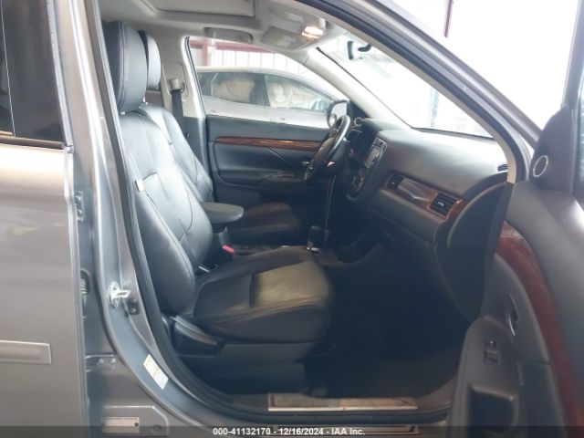 JA4AD3A37EZ001565 Mitsubishi Outlander Se