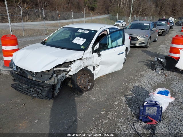 3N1AB7AP0JY276093 Nissan SENTRA S