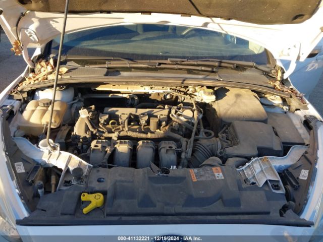 1FADP3K27HL217204 Ford FOCUS SE