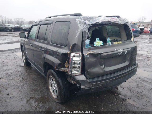 1C4NJPBA1GD811827 Jeep Patriot Sport