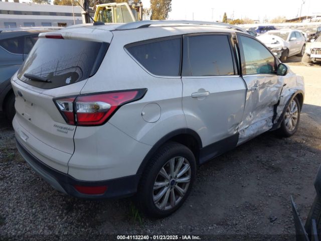 1FMCU0JD7HUC88280 Ford Escape Titanium