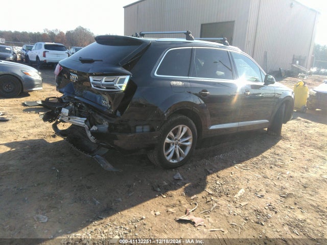 Audi Q7 3.0t Premium 2017 WA1LAAF76HD010129 Image 4