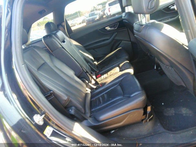 Audi Q7 3.0t Premium 2017 WA1LAAF76HD010129 Image 8