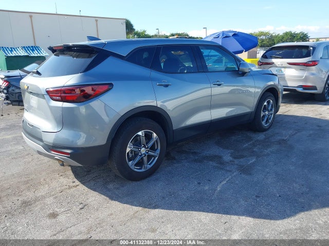 3GNKBHR44RS163321 Chevrolet Blazer Awd 2lt