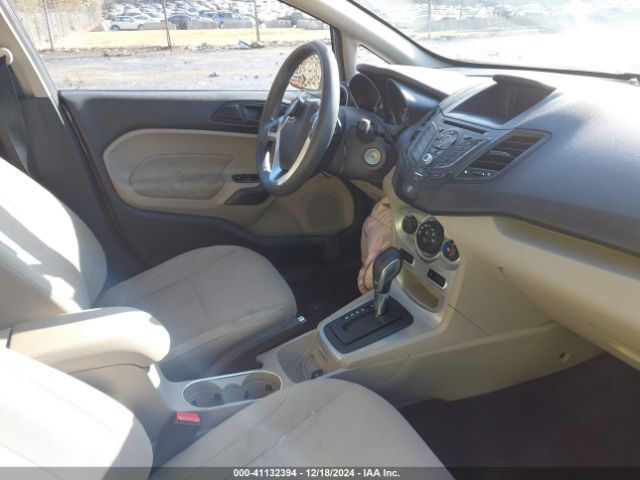 3FADP4BJ0JM114854 Ford FIESTA SE