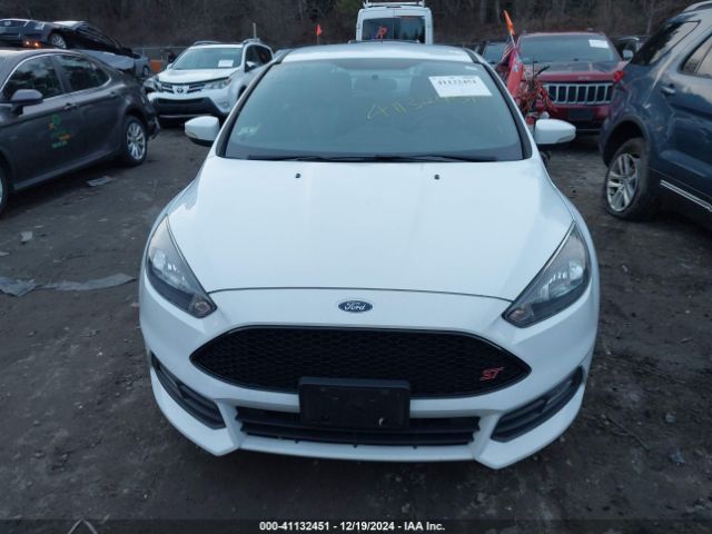 1FADP3L98JL242405 Ford FOCUS ST
