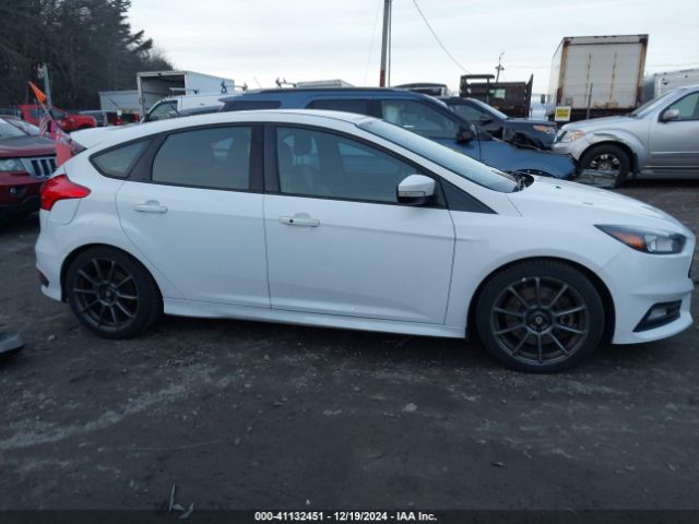 1FADP3L98JL242405 Ford FOCUS ST