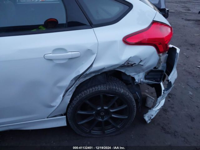 1FADP3L98JL242405 Ford FOCUS ST