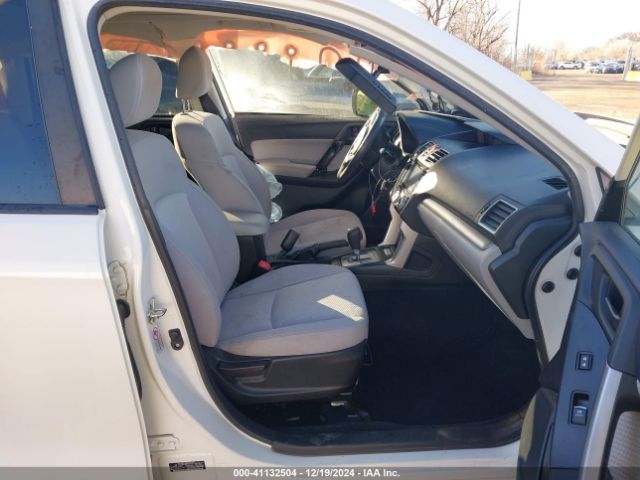 JF2SJAEC8HH459290 Subaru Forester 2.5i Premium