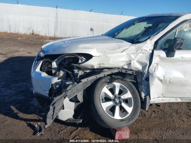 JF2SJAEC8HH459290 Subaru Forester 2.5i Premium