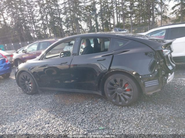7SAYGDEF0NF406262 Tesla Model Y Performance Dual Motor All-wheel Drive