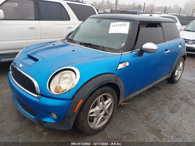 2007 MINI COOPER S WMWMF73557TL86792 Photo 1