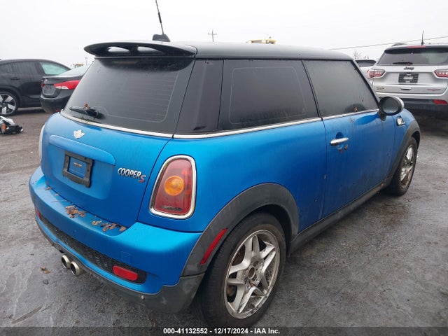 2007 MINI COOPER S WMWMF73557TL86792 Photo 3