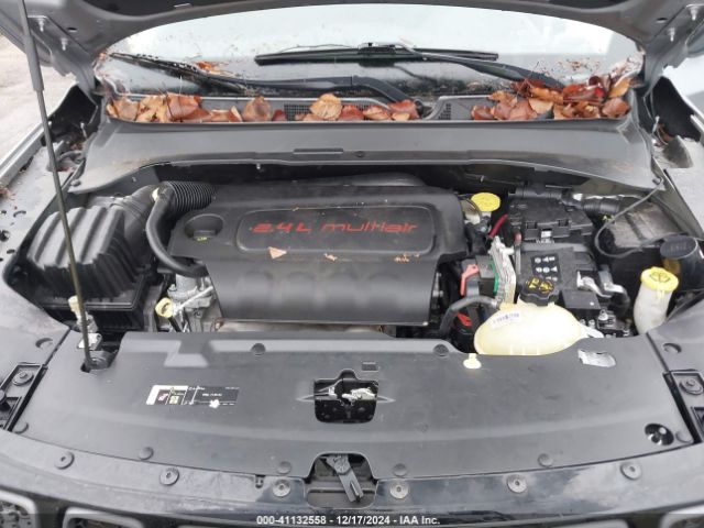 3C4NJDDB7JT199204 Jeep Compass Trailhawk 4x4