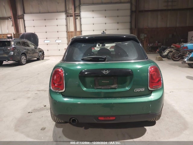 Mini Hardtop Oxford Edition 2021 WMWXU7C02M2N94072 Image 17