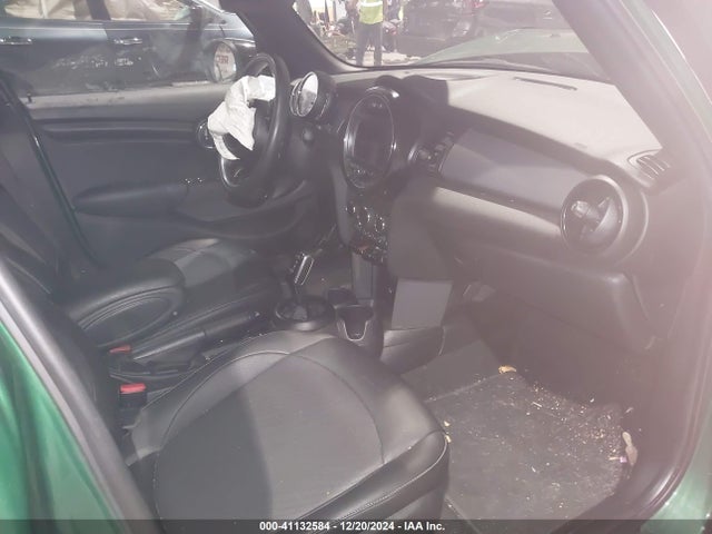 Mini Hardtop Oxford Edition 2021 WMWXU7C02M2N94072 Image 5