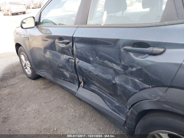 KM8K12AAXJU185110 Hyundai Kona Se