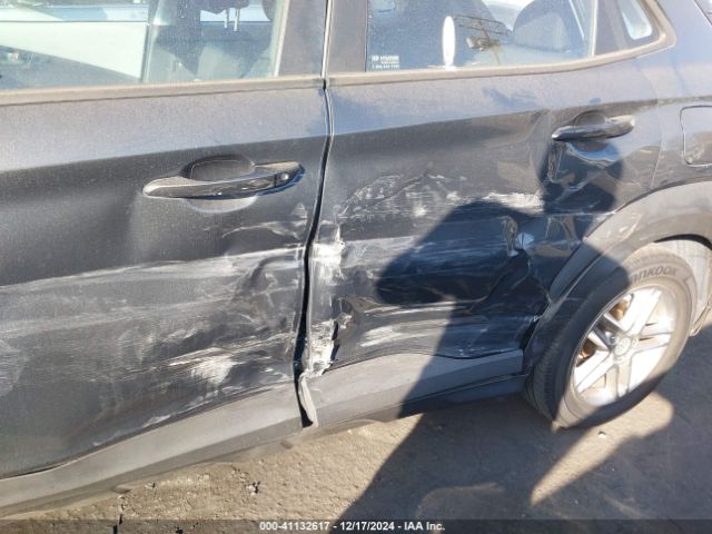 KM8K12AAXJU185110 Hyundai Kona Se