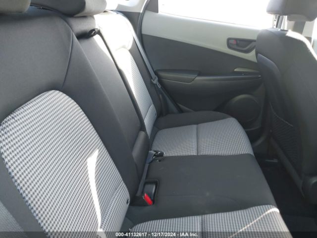 KM8K12AAXJU185110 Hyundai Kona Se