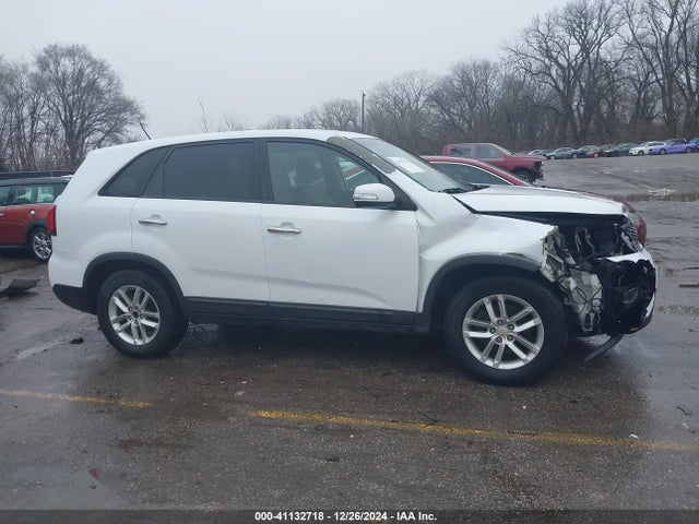 KIA SORENTO LX 2014 5XYKT3A61EG528832 Image 13