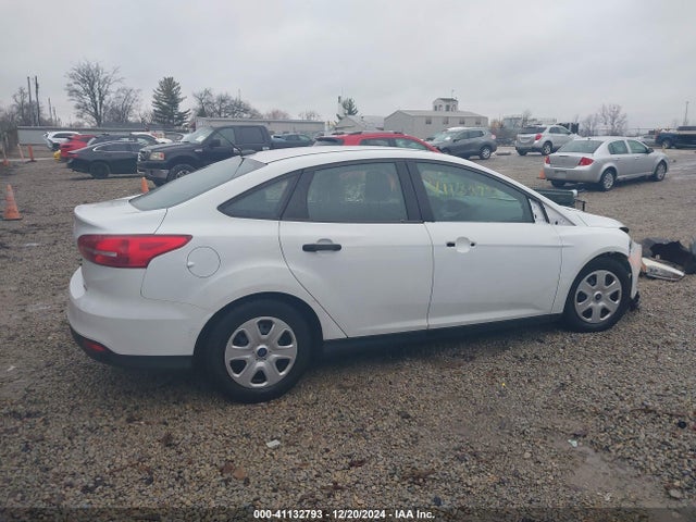 1FADP3E23FL276632 Ford FOCUS S