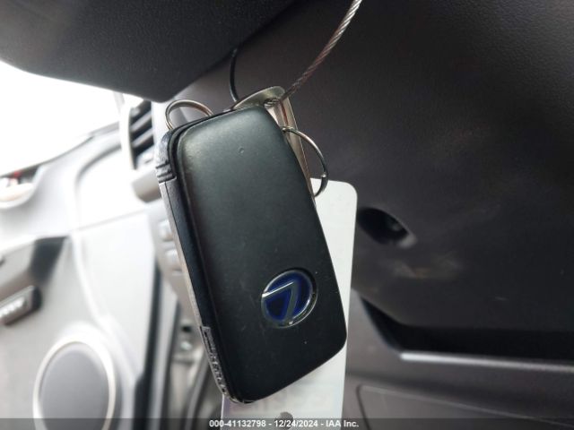 JTJGJRDZ9M2152424 Lexus NX 300H