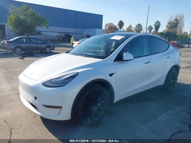 2022 TESLA MODEL Y 7SAYGDEE3NF347201 Photo 1