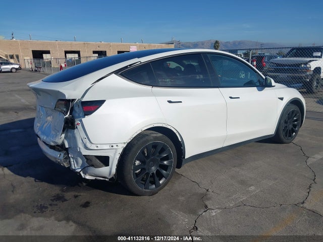 2022 TESLA MODEL Y 7SAYGDEE3NF347201 Photo 3