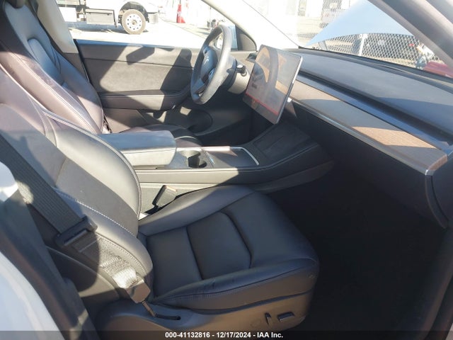 2022 TESLA MODEL Y 7SAYGDEE3NF347201 Photo 4
