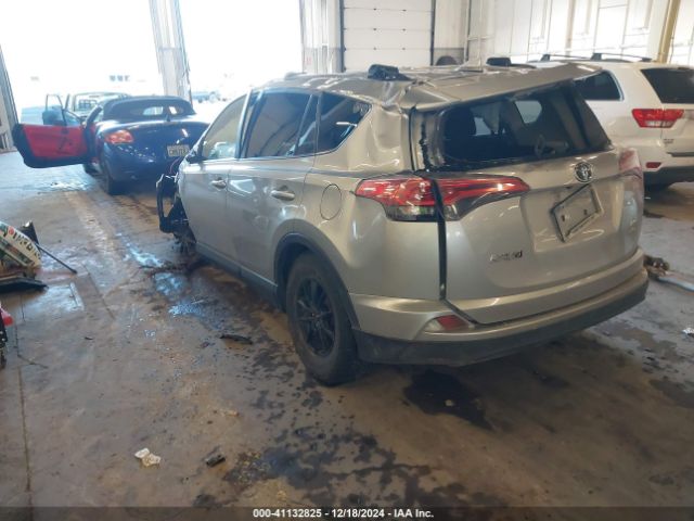 JTMBFREV5JJ251107 Toyota RAV4 LE