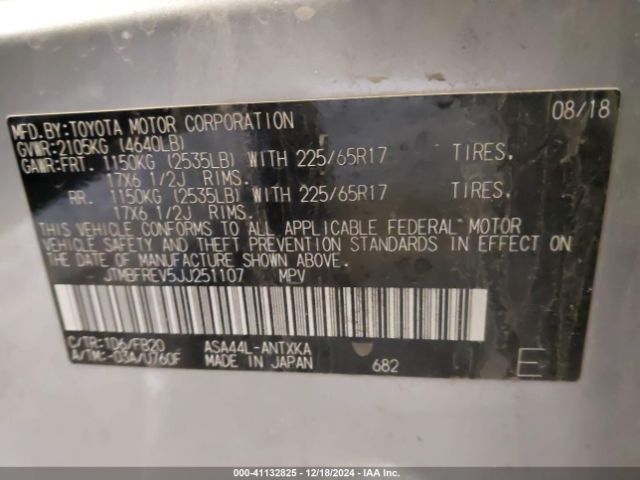 JTMBFREV5JJ251107 Toyota RAV4 LE
