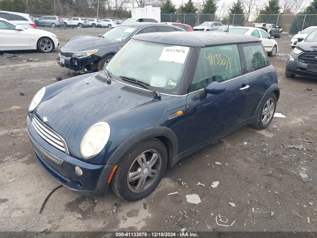 2006 MINI COOPER WMWRC33516TJ76406 Photo 1