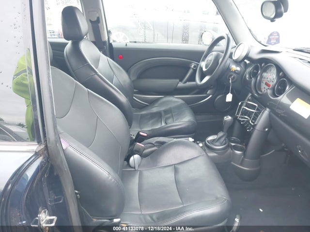 2006 MINI COOPER WMWRC33516TJ76406 Photo 4