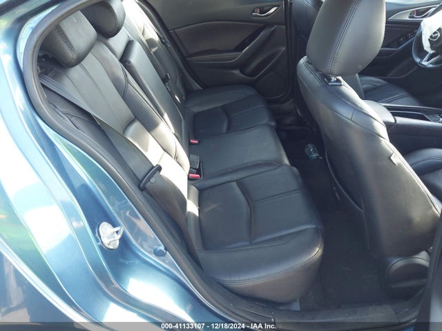 Mazda Mazda3 Touring 2018 3MZBN1L3XJM261671 Image 8