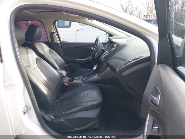 Ford Focus Titanium 2014 1FADP3J21EL452355 Image 5