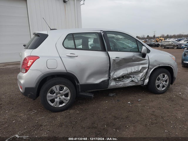 Chevrolet TRAX LS 2018 3GNCJKSB7JL376145 Image 13