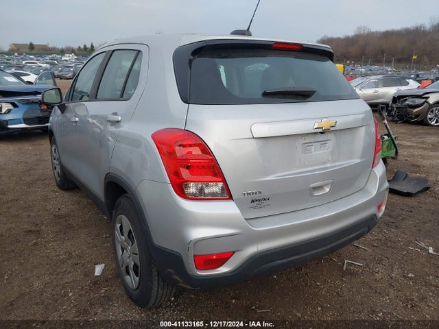Chevrolet TRAX LS 2018 3GNCJKSB7JL376145 Image 3