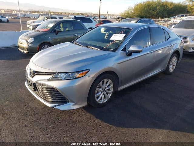 Toyota CAMRY LE 2019 4T1B11HK8KU219653 Image 2