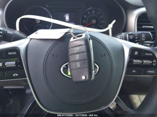 5XYPG4A53KG490586 KIA Sorento 3.3l Lx